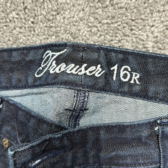Like New condition Tommy Hilfiger Jeans - Picture 3 of 5